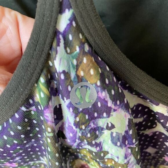 Lululemon Women’s Power Y Green Luon Retro Floral Athletic Workout Tank Size 2 - Picture 5 of 5